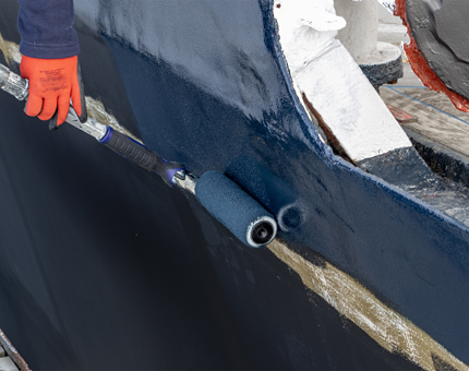 A more detailed look at the hull painting. 
