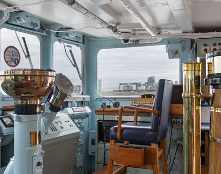 Navigation equipment inside the Bridge