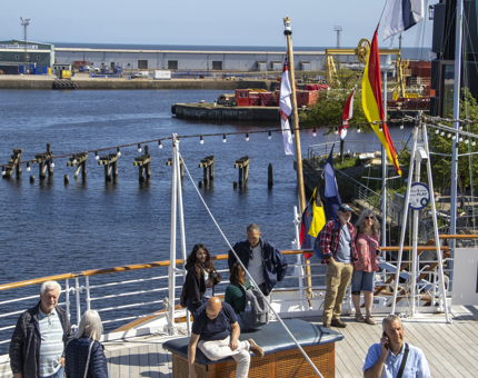 Visitors on the Verandah Deck. 