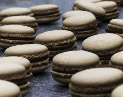 Chocolate macarons
