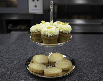 Carrot cake and shortbread