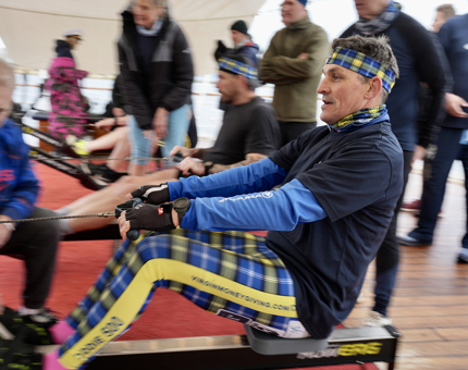 Rob Wainwright rowing next to Ollie Phillips. 